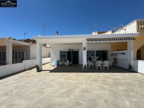 Chalet en 1A Linea de Playa