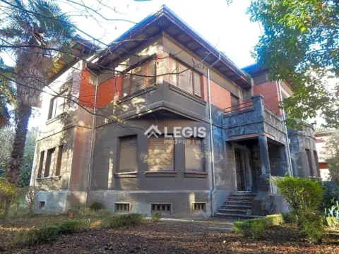Chalet en calle de Vital Aza, 38