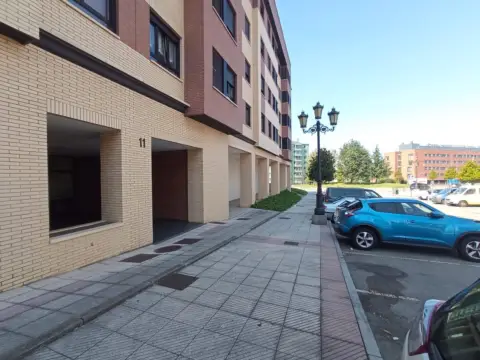 Local comercial en calle Julio Álvarez Mendo