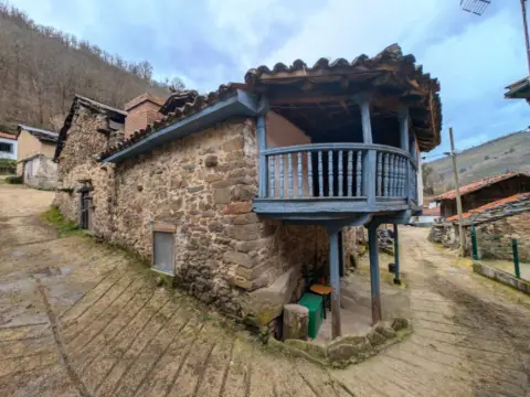 Casa en calle Castañedo, nº 16
