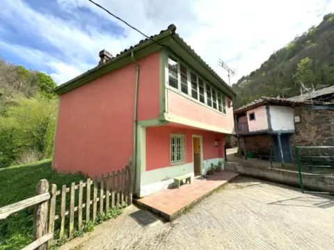 Chalet en calle Castañedo