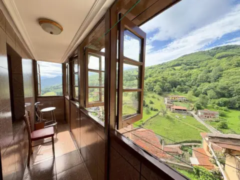 Casa adosada en calle Lugar Boo