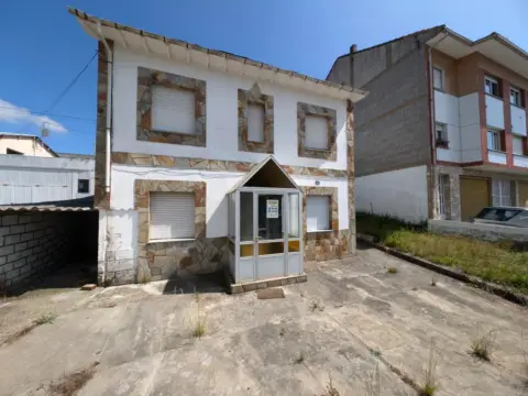 Dúplex en Zona calle Casa Amarilla