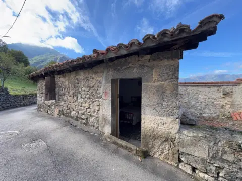 Casa en calle Serandi, nº 2