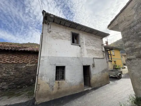 Casa en calle Bello, nº 41