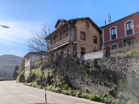 Chalet en Carretera General-Ujo