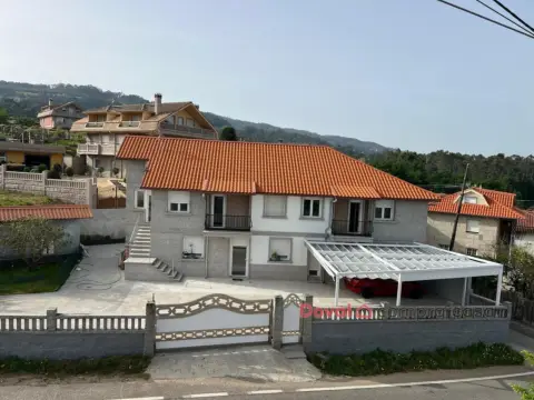 Chalet en Pontellas