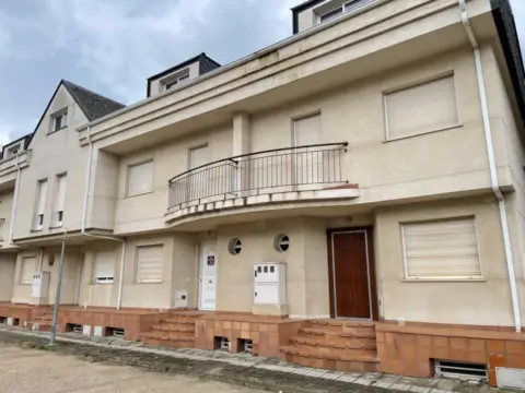 Casa adosada en calle de San Esteban