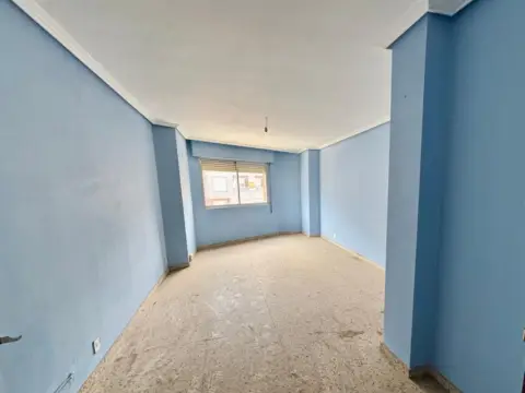 Piso en Flores de Sil