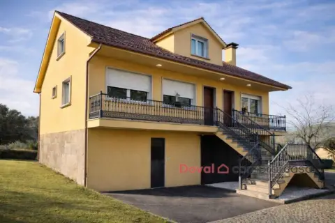 Casa en Atios