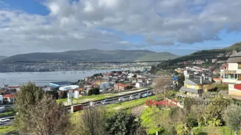 Casa en calle Mouriño-Chapela