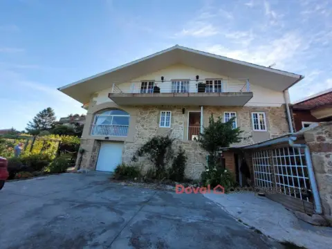 Chalet en O Rosal