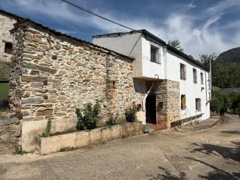 Casa en León - Priaranza del Bierzo