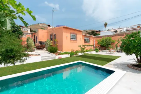 Chalet en calle de los Almendros, 4