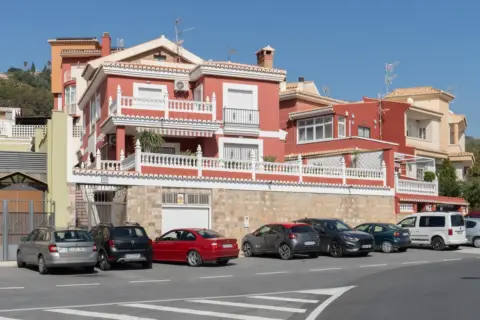 Chalet en calle Avenida Ángel Gijón Díaz