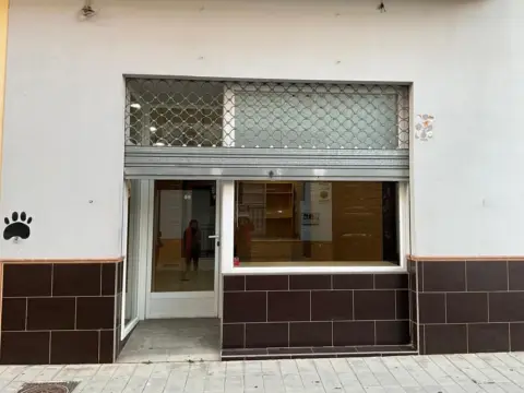 Local comercial en Cl. Las Monjas