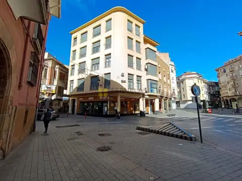 Local comercial en Plaza de Nuestra Señora de Vico, 2