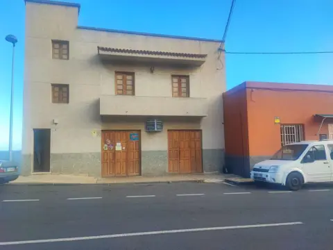 Casa rústica en Avenida Axaentemir