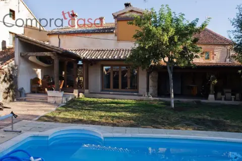 Finca rústica en Pueblo