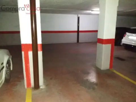 Garaje en calle del Roble, 11