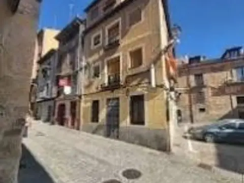 Garaje en calle Teodosio El Grande, 6