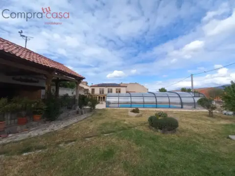 Chalet en Junto Ayuntamiento