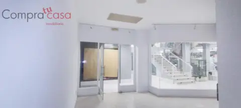 Local comercial en calle de Juan Bravo, 6