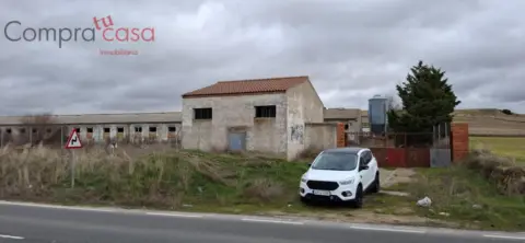 Nave industrial en calle Poligono 1, nº Parcela 6