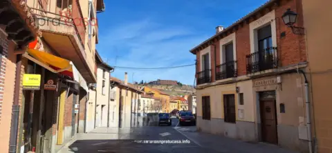 Local comercial en calle del Puente de San Lorenzo