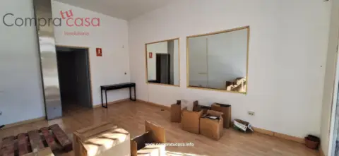 Local comercial en Carretera de Villacastín, 10
