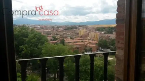Edificio en calle de la Puerta del Sol