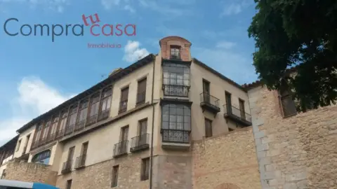 Edificio en calle de la Puerta del Sol