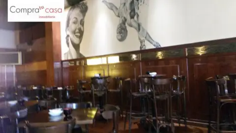 Local comercial en calle de Santo Tomás, 6