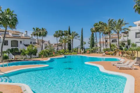 Piso en calle Istán