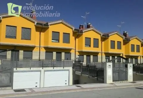 Terraced house in Briviesca