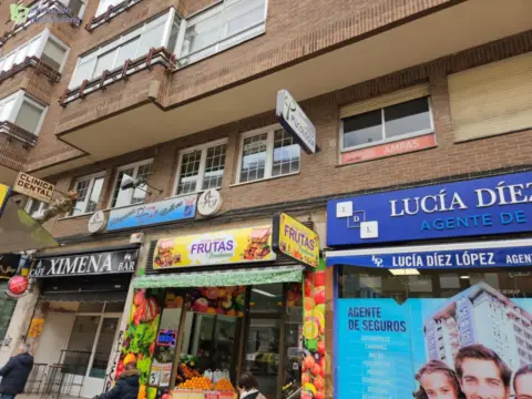 Local comercial en calle de Luis Alberdi