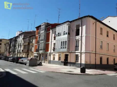 Local comercial en calle de Santa Lucía, 47