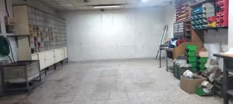 Local comercial en calle de los Ángeles, 10