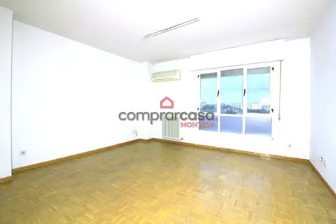 Piso en calle de la Cañada