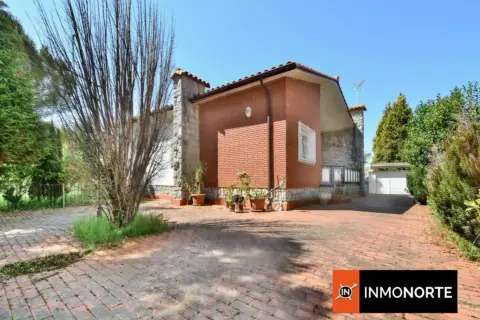 Chalet en calle del Padre Ignacio Ellacuria