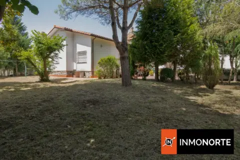 Chalet en calle del Padre Ignacio Ellacuria