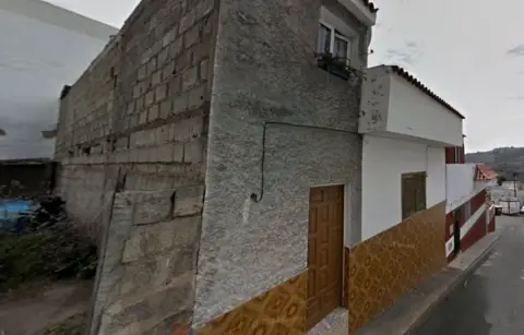 Casa adosada en calle CL Andres Dguez Ri