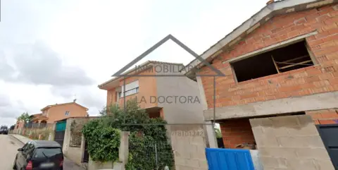 Chalet en Villanueva de Perales