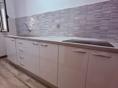 Piso en calle Federico Viera, 18