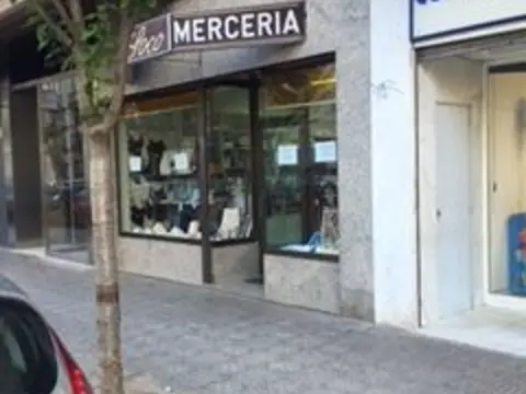 Local comercial en calle de San Cosme