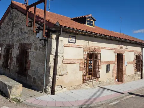 Casa adosada en Calzada de Valdunciel