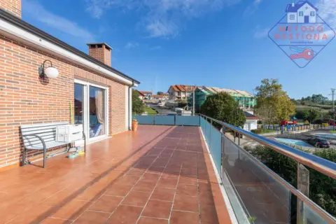 Ático en calle Las Mazas, 13