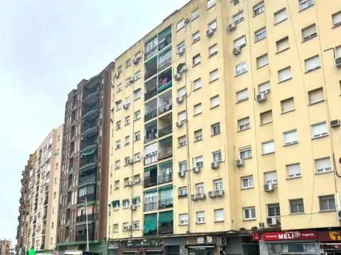 Piso en Avenida de Juan Sebastián Elcano