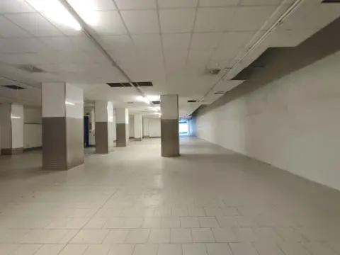 Local comercial en calle de Jon Arrospide