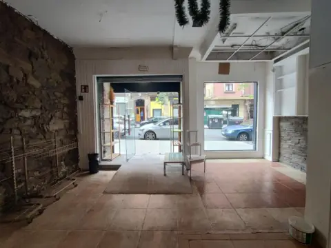 Local comercial en calle Elcano